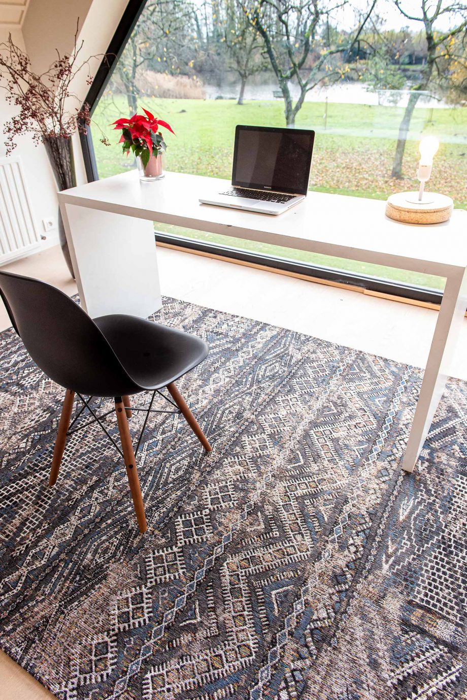Louis De Poortere tapijt LX 9113 Antiquarian Kilim Black Rabat interior 5