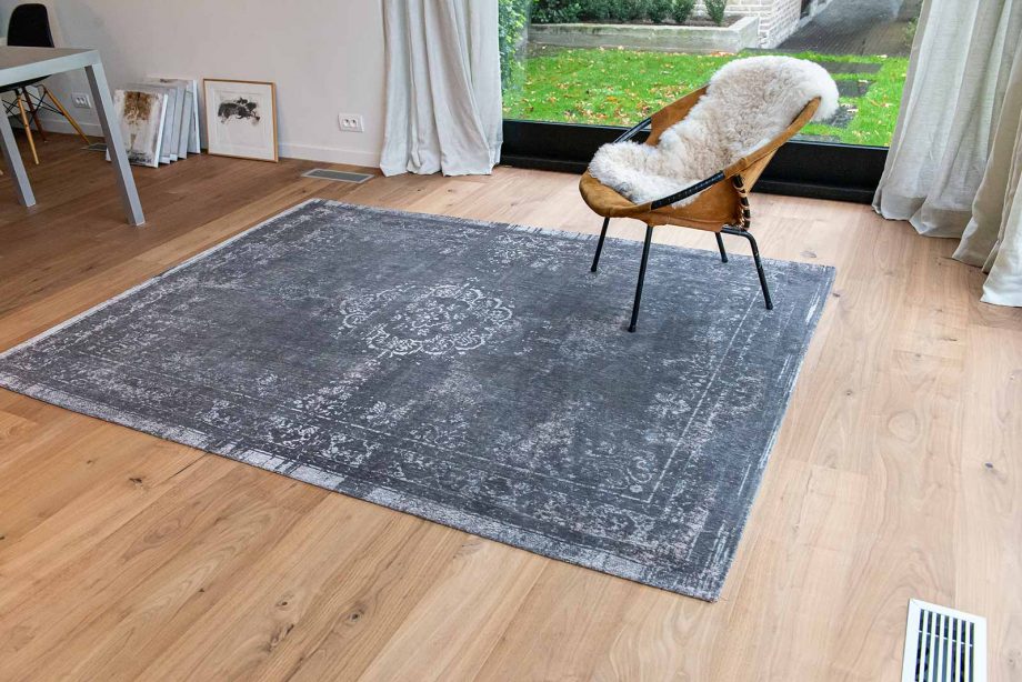 Louis De Poortere tapijt LX 9148 Fading World Stone interior 6