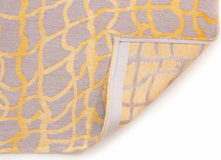 Louis De Poortere tapijt LX 9205 Mad Men Dedalo Yellow Scarab back