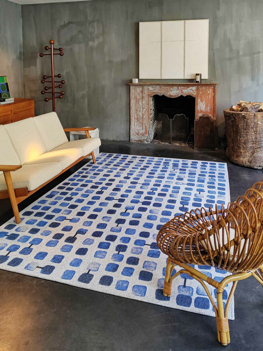 Louis De Poortere tapijt Craft Cobblestone 9348 Amparo Blues interior 1