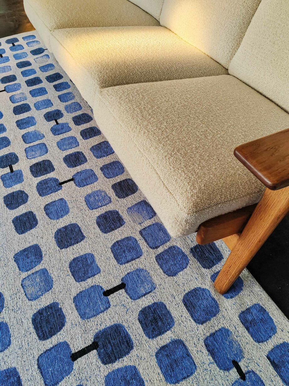 Louis De Poortere tapijt Craft Cobblestone 9348 Amparo Blues interior 2