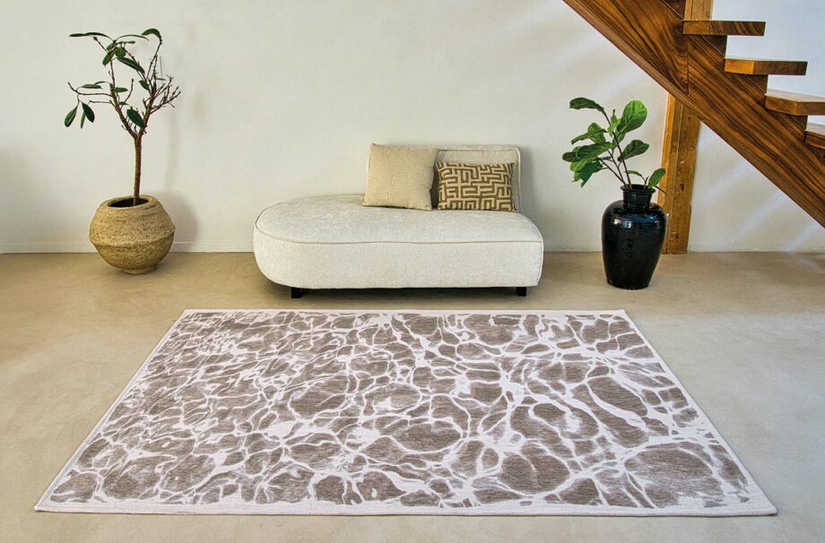 Louis De Poortere tapijt Meditation Swim 9353 Grit interior 2