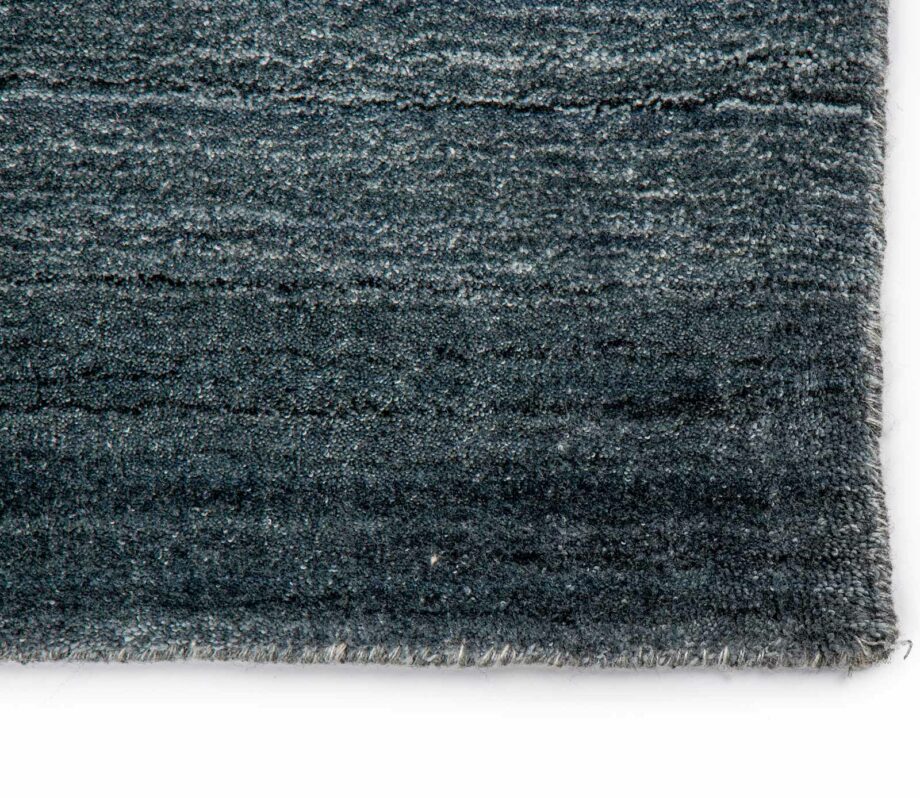 Brinker Carpets tapijt Portofino Blue top corner