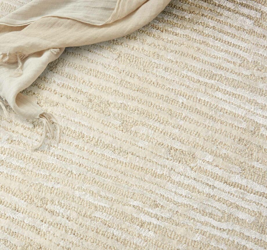 Calvin Klein tapijt Linear CK010 LNR01 IVORY 5X7 099446880055 interior 2
