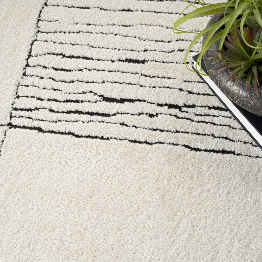 Nourison tapijt Modern Comfort MNC02 IVBLK IVORY BLACK 5x7 099446902146 interior 2