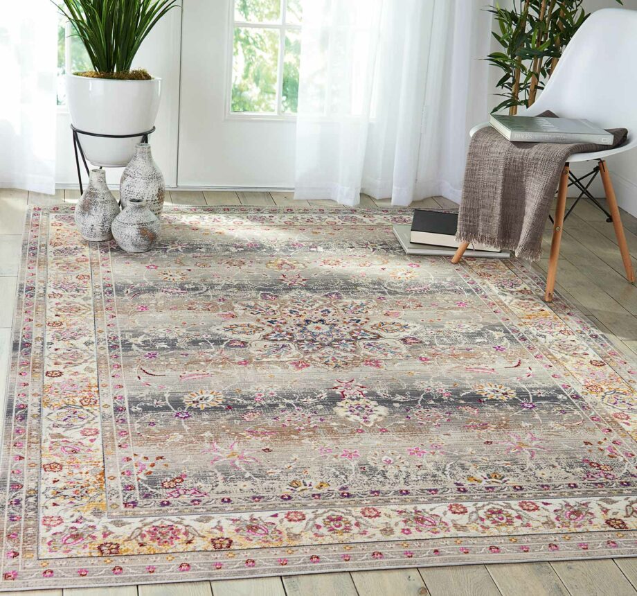 Nourison tapijt Vintage Kashan VKA01 GREY 5x7 099446455116 interior 4