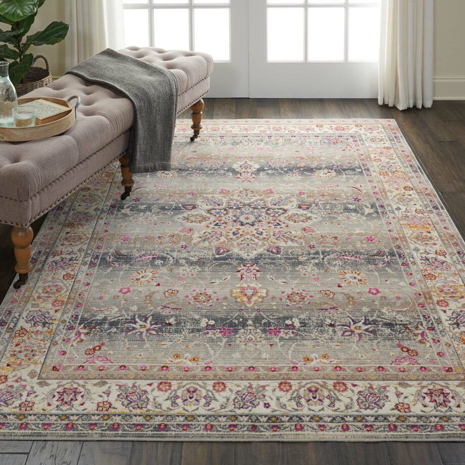 Nourison tapijt Vintage Kashan VKA01 GREY 5x8 099446456212 interior 1 C