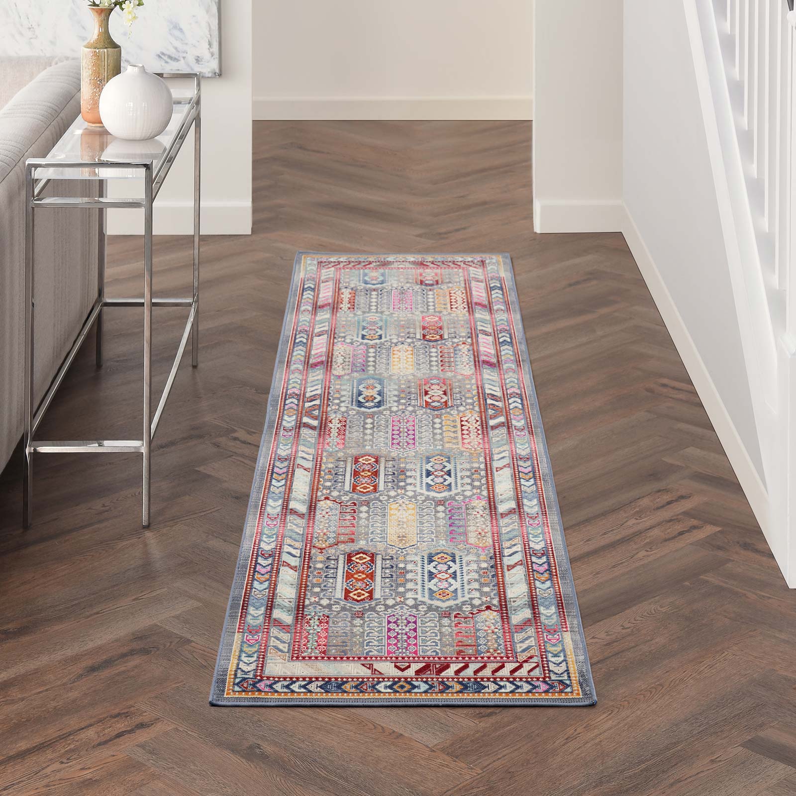 Nourison tapijt Vintage Kashan VKA06 GYMTC GREY MULTICOLOR 2×8 099446811929 interior