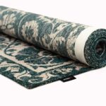 Louis De Poortere tapijt Antiquarian Suzani 9733 Notos roll